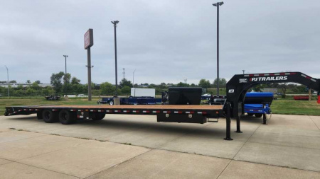New 2024 PJ Trailers 102 X40' LOW-PRO GN Utility Trailer