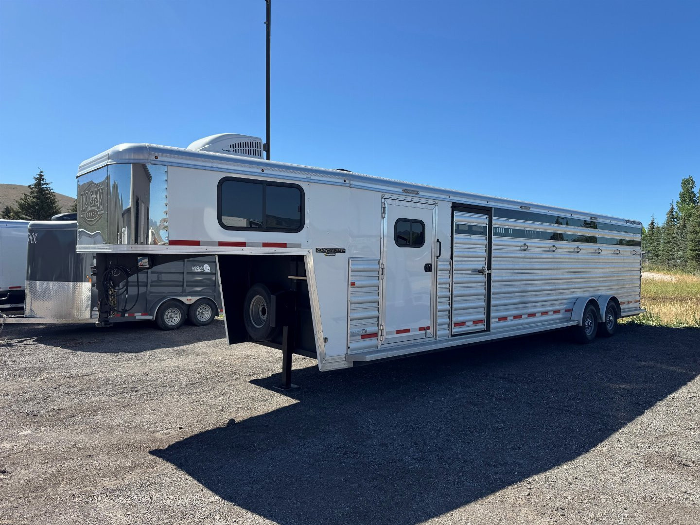 New 2026 Logan Coach 6 Horse Stockman Combo Horse Trailer