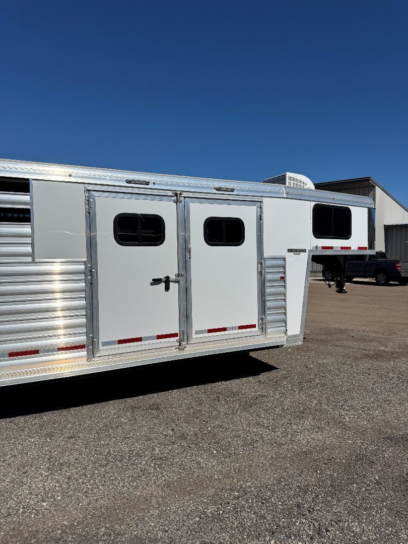 New 2026 Logan Coach 6 Horse Stockman Combo Horse Trailer
