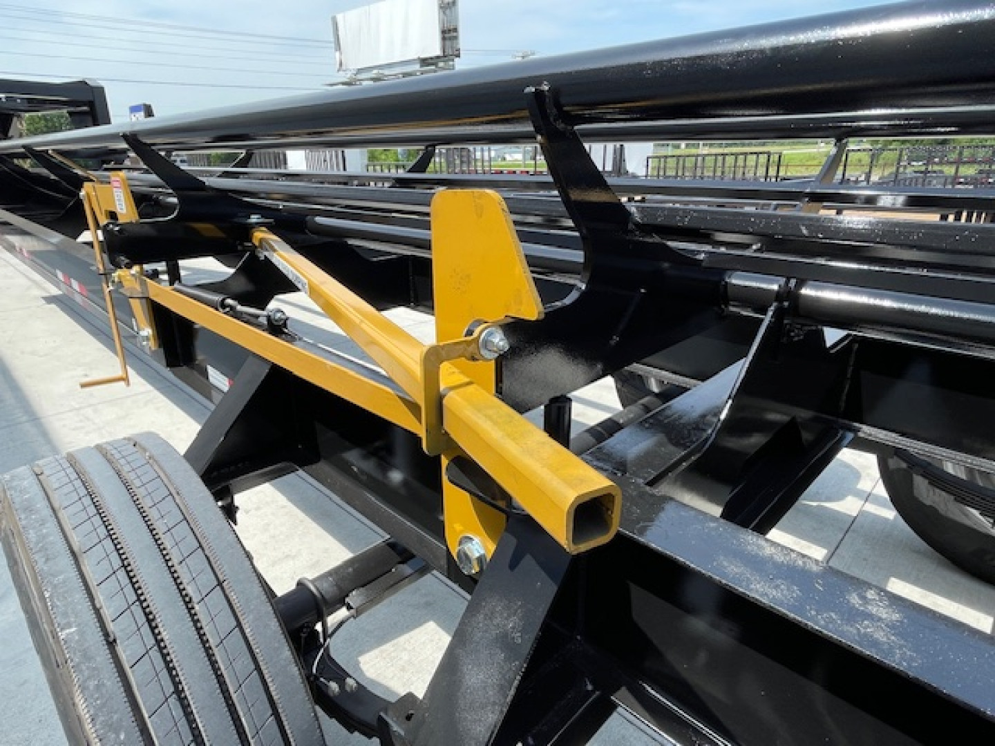 New 2025 MAY 36' ROUND BALE HAY DUMP TRAILER, (2) 7000lb TANDEM AXLES ON ORDER