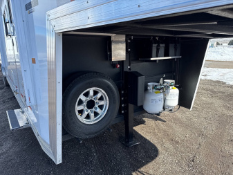 New 2025 Logan Coach 812 Bullseye 4H