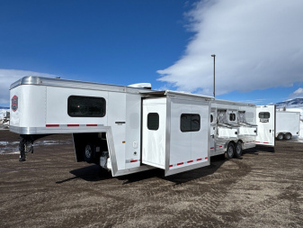 New 2025 Logan Coach 812 Bullseye 4H