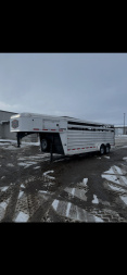 New 2025 Logan Coach 20' Cattleman
