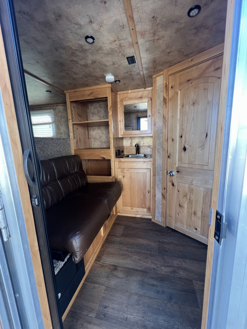 Used 2019 Logan Coach Riot 3H Horse Trailer