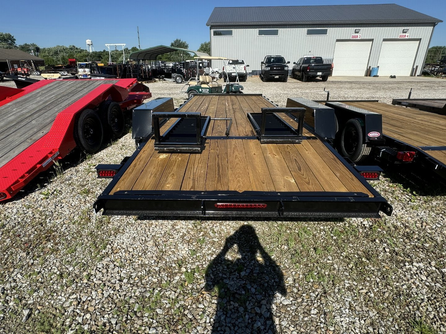 New 2025 AMO UG202 Equipment Trailer 82X20 TA STAND UP RAMPS (GVW:14000)