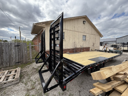 New 2025 PJ Trailers Deckover Trailer 102X22 TA DOVETAIL (GVW:14000) BLACK 31x66 RAMPS
