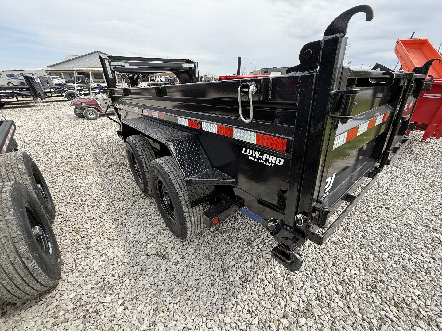 New 2025 PJ Trailers DL122 Dump Trailer 83X12 TA GOOSENECK (GVW:14000) BLACK