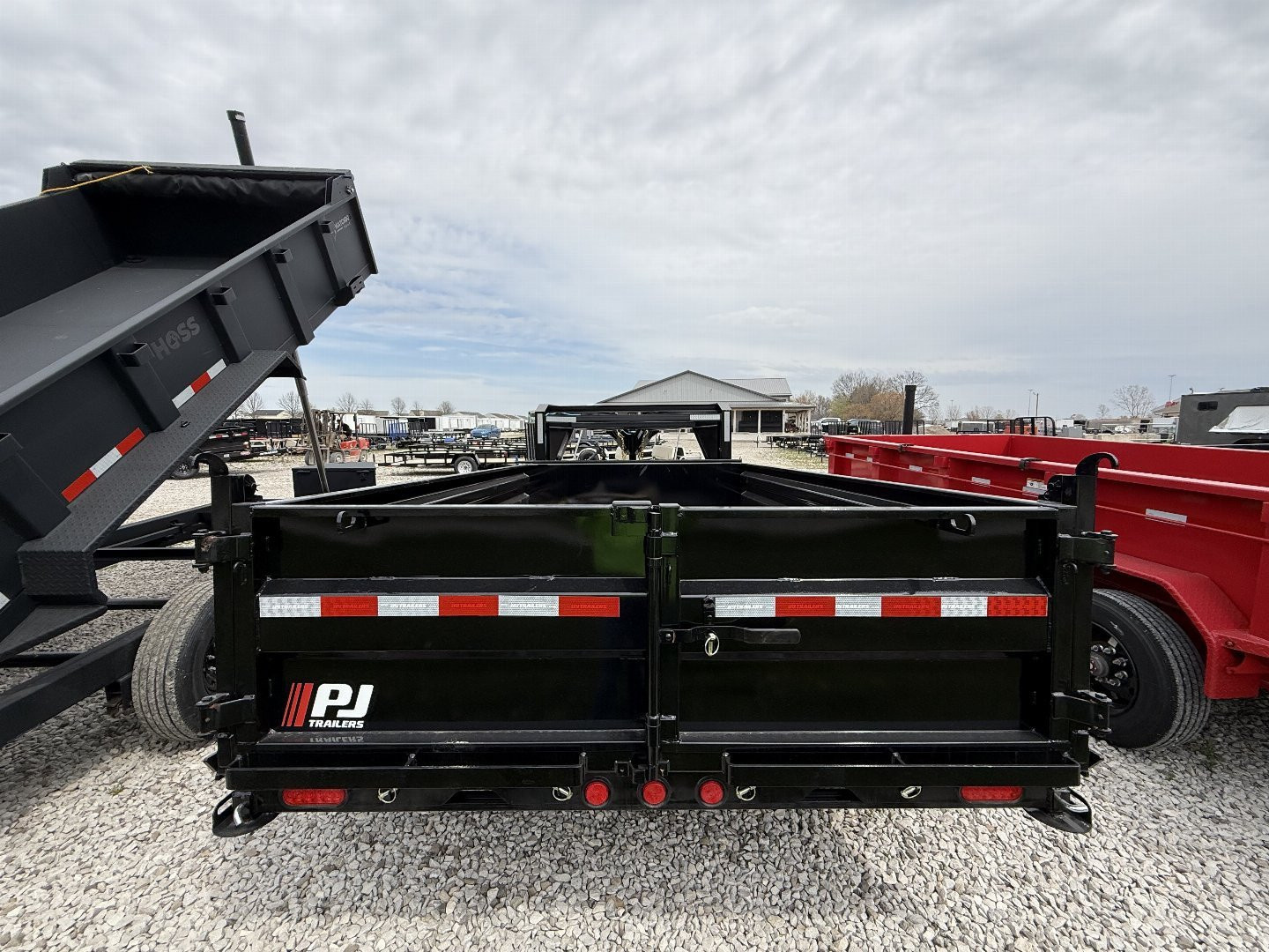 New 2025 PJ Trailers DL122 Dump Trailer 83X12 TA GOOSENECK (GVW:14000) BLACK