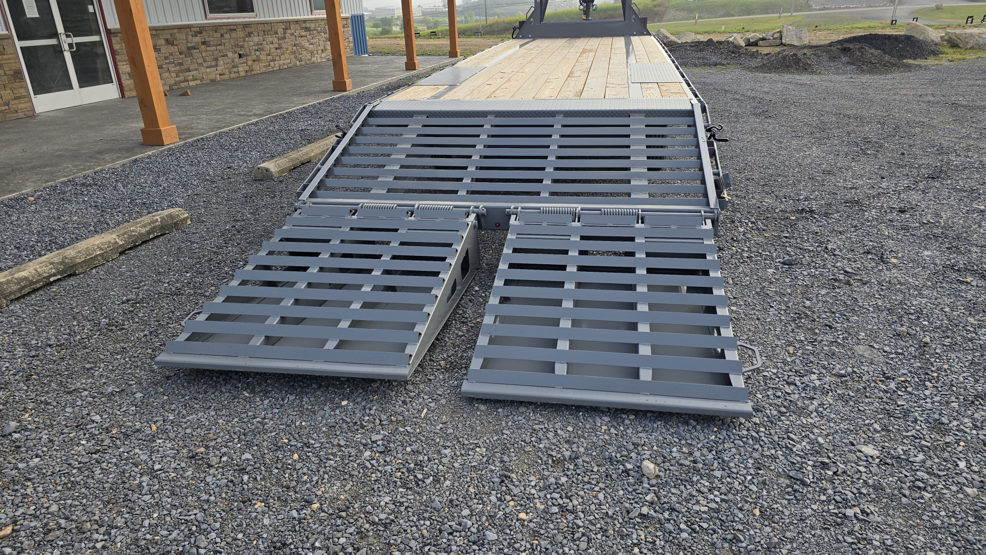 New 2025 Diamond C Trailers FMAX207 Flatbed Trailer / 15.5k GVWR / 30'
