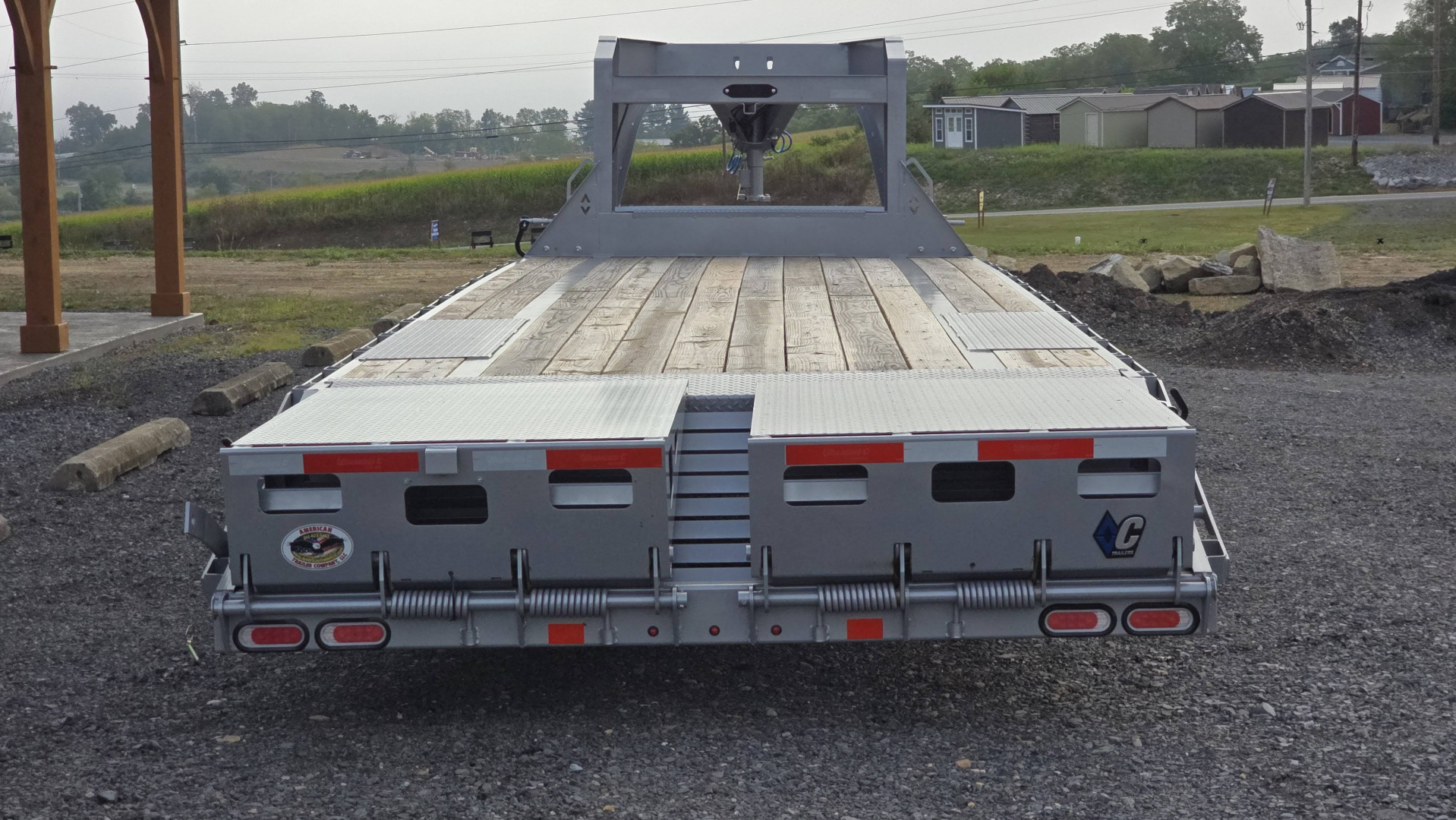 New 2025 Diamond C Trailers FMAX207 Flatbed Trailer / 15.5k GVWR / 28'