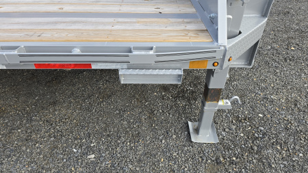 New 2025 Diamond C Trailers FMAX207 Flatbed Trailer / 15.5k GVWR / 28'