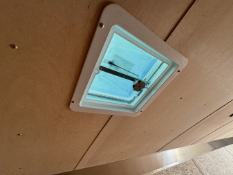 New 2025 WELLS CARGO MTG8538R5 Cargo / Enclosed Trailer 102X38 TA TRI AXLE GN(GVW:21000) WHITE