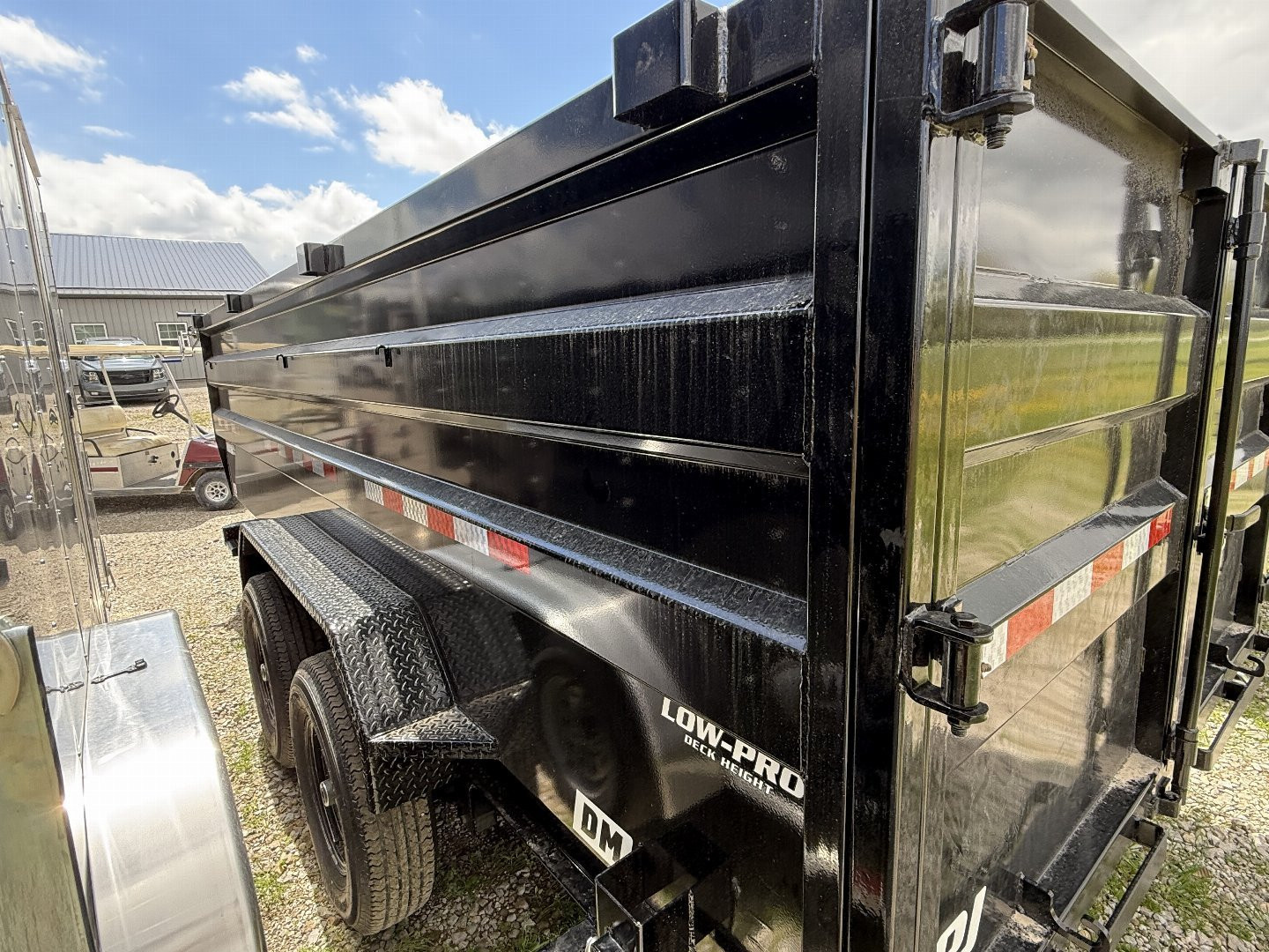 New 2025 PJ Trailers DM162 Dump Trailer 83x16 TA (GVW:14000) BLACK