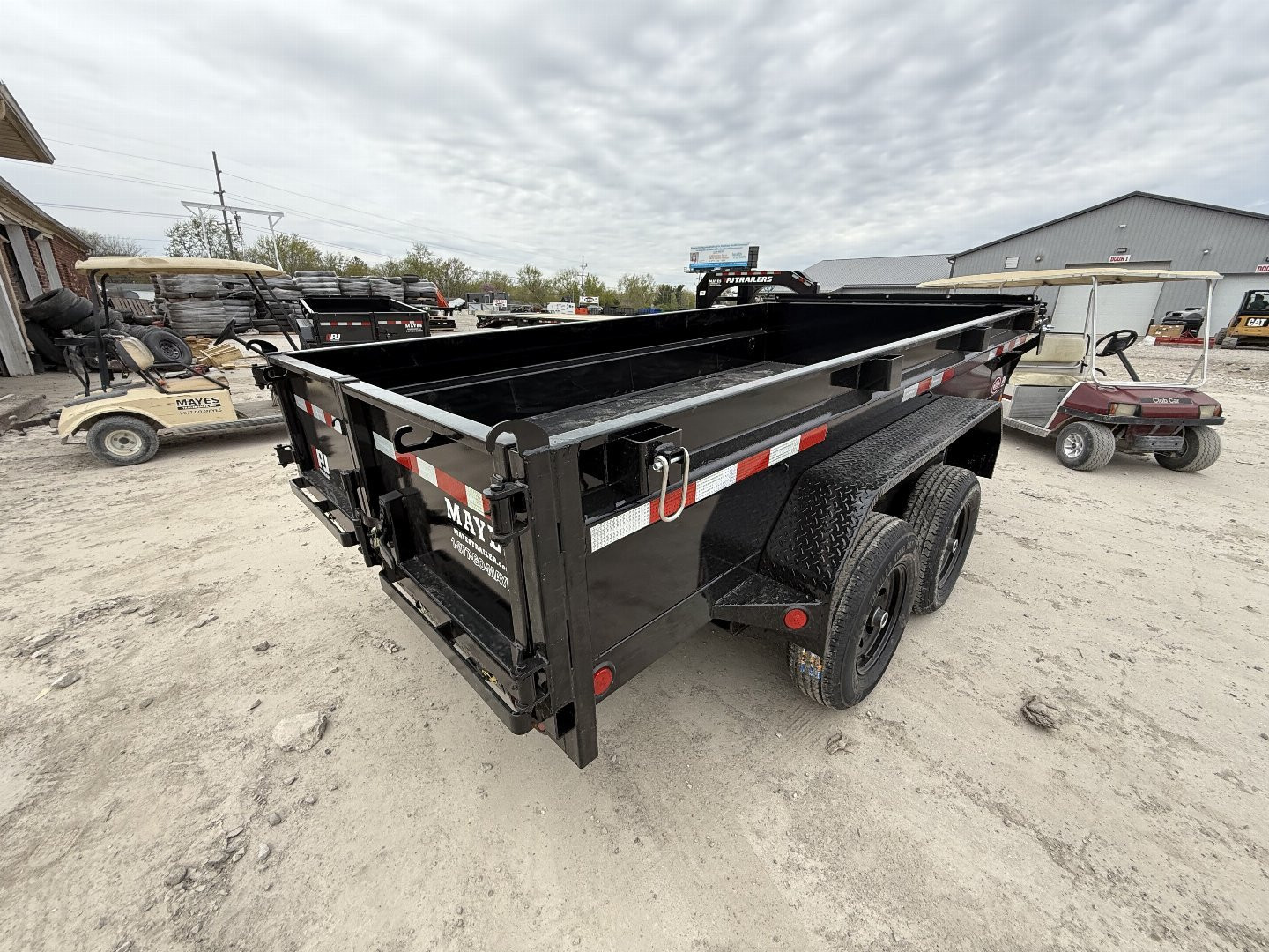 New 2025 PJ Trailers Dump Trailer 72X12 TA (GVW:9899)BLACK