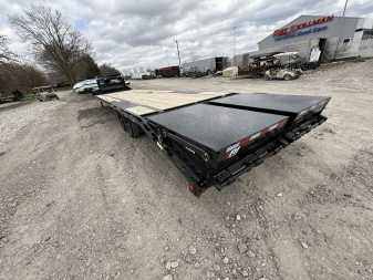 New 2025 PJ Trailers LS352 Equipment Trailer 102X35 TA GOOSNECK DOVETAIL W/ SINGLES (GVW:15680) BLACK