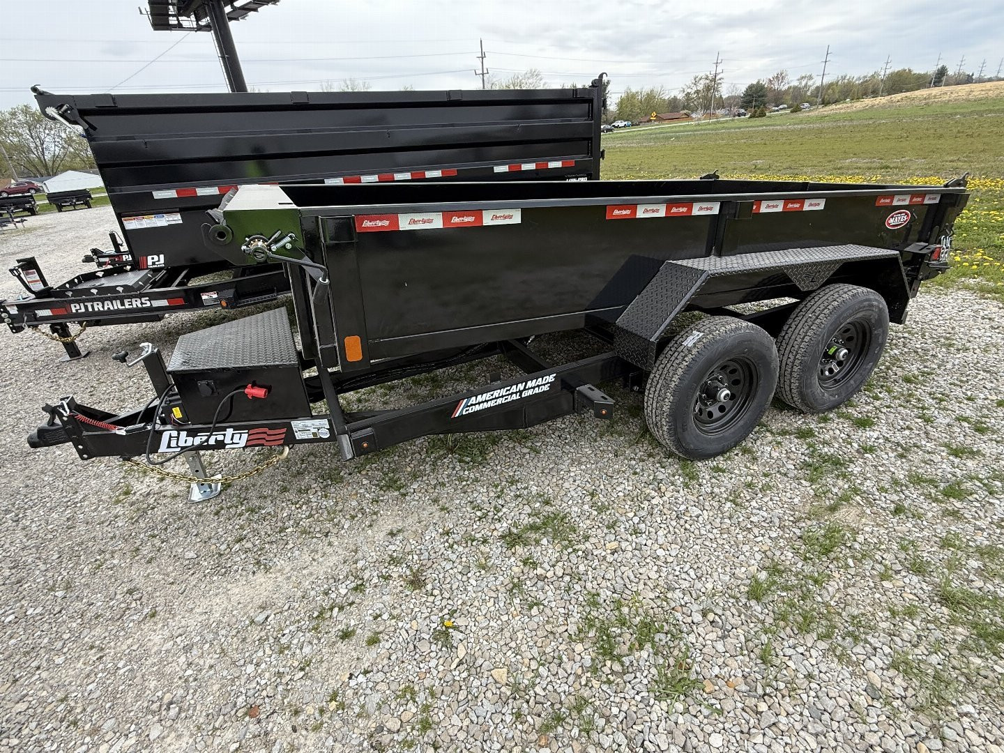 New 2025 Liberty LD10K72X12C5 Dump Trailer 72X12 TA (GVW:9990) MIDNIGHT BLACK