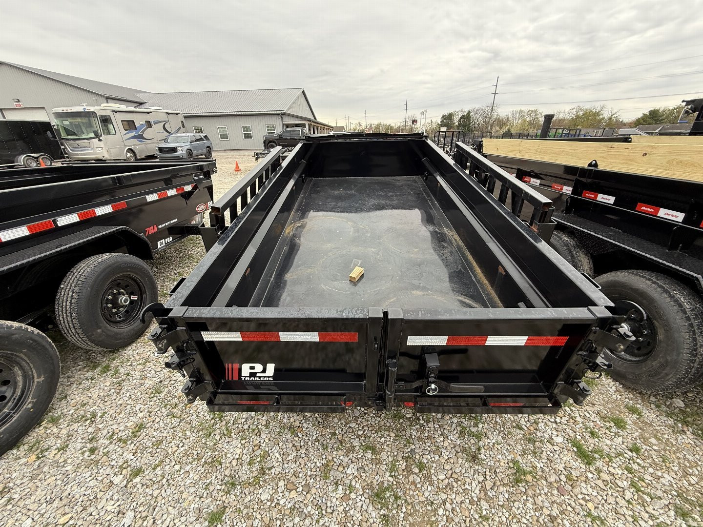 New 2023 PJ Trailers D5101 Dump Trailer 60X10 SA
