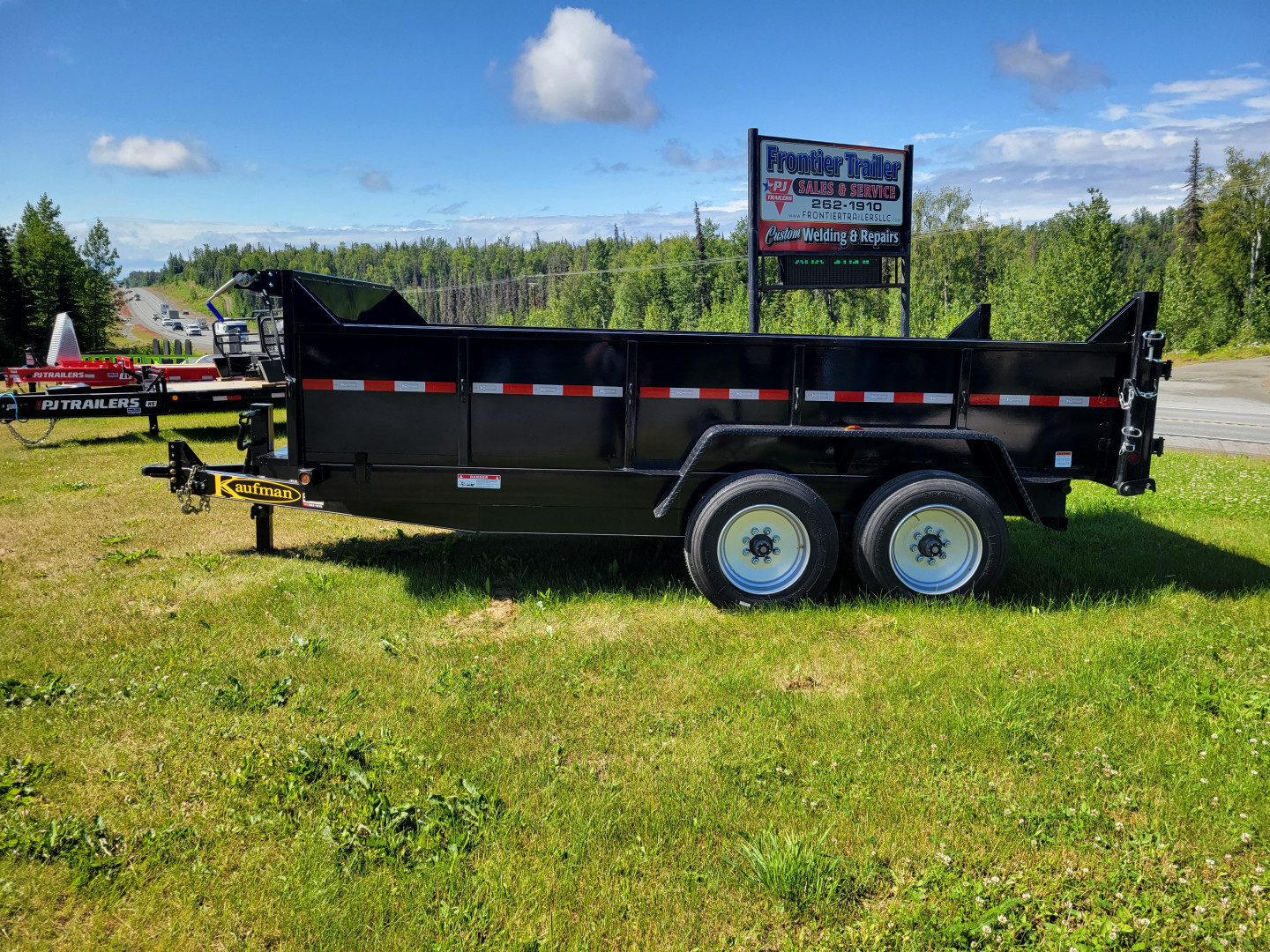 New 2025 Kaufman Trailers 16K Dump Trailer