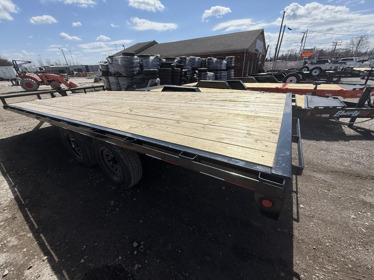 New 2025 PJ Trailers Deckover Trailer 102X18 TA STRAIGHT DECK (GVW:14000) BLACK SLIDE IN RAMPS