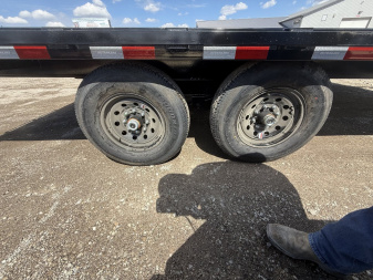 New 2025 PJ Trailers Deckover Trailer 102X18 TA STRAIGHT DECK (GVW:14000) BLACK SLIDE IN RAMPS