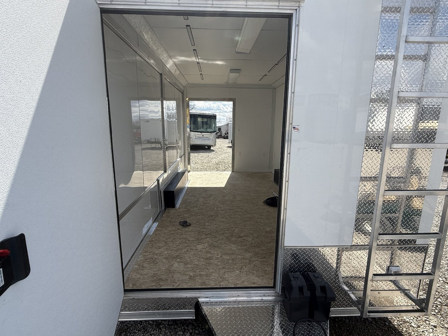 New 2025 RC Trailers MDLX8.5X16TA3 Cargo / Enclosed Trailer 102X16 TA RAMP DOOR (GVW:9990) WHITE