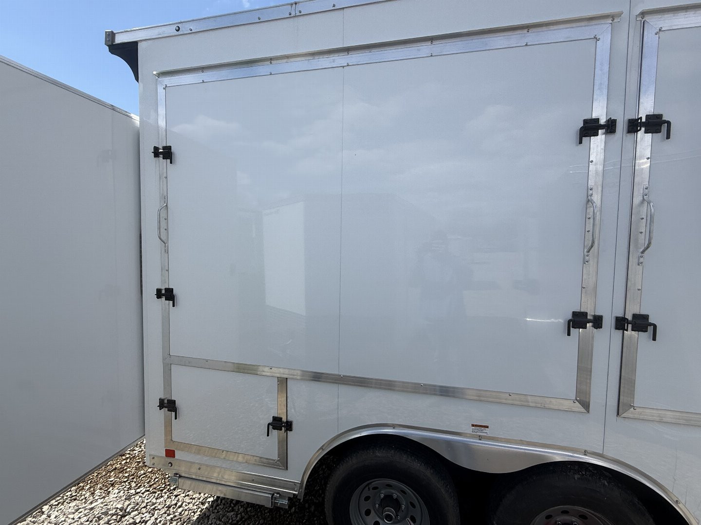New 2025 RC Trailers MDLX8.5X16TA3 Cargo / Enclosed Trailer 102X16 TA RAMP DOOR (GVW:9990) WHITE