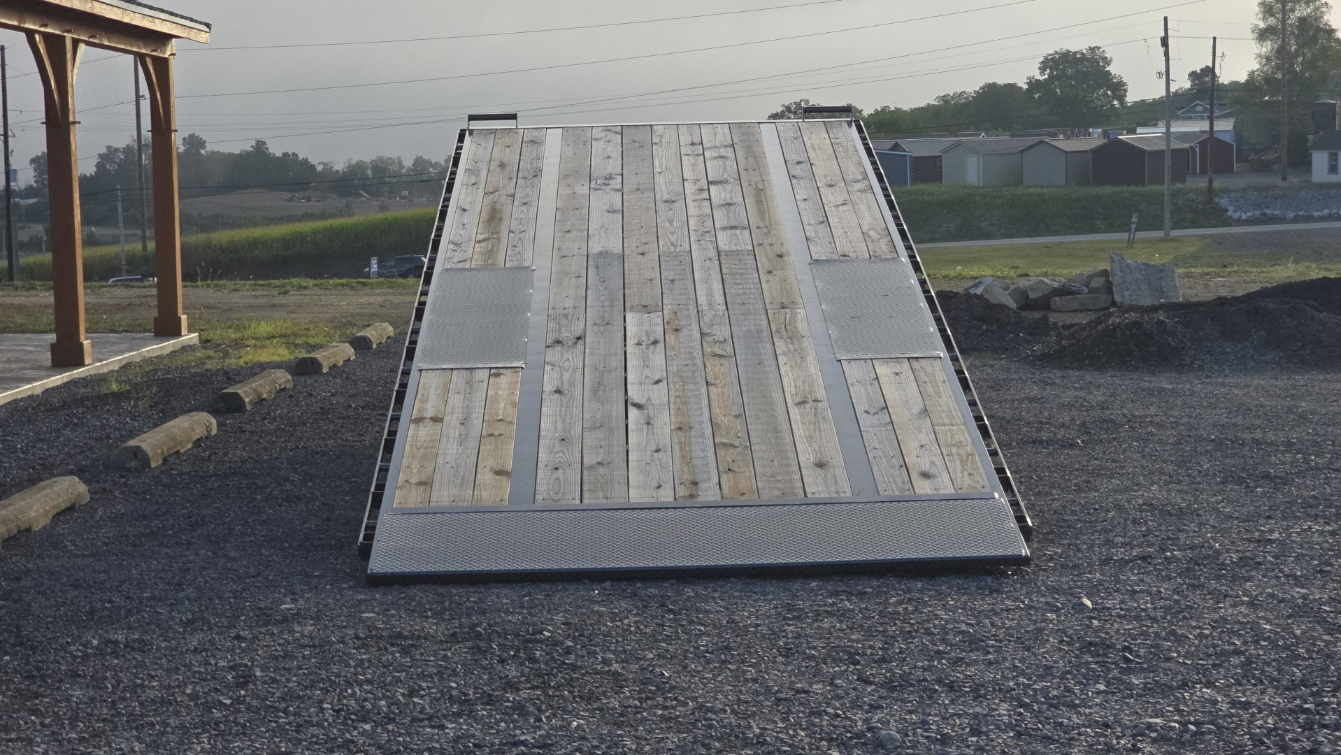 New 2025 Diamond C Trailers DET207 Deckover Tilt / 14.9k GVWR / 24'