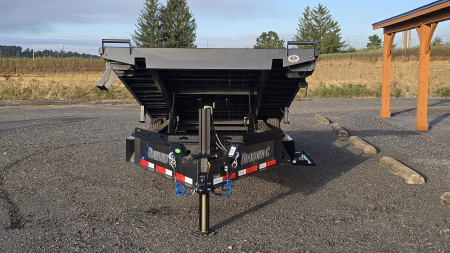 New 2025 Diamond C Trailers DET207 Deckover Tilt / 14.9k GVWR / 24'