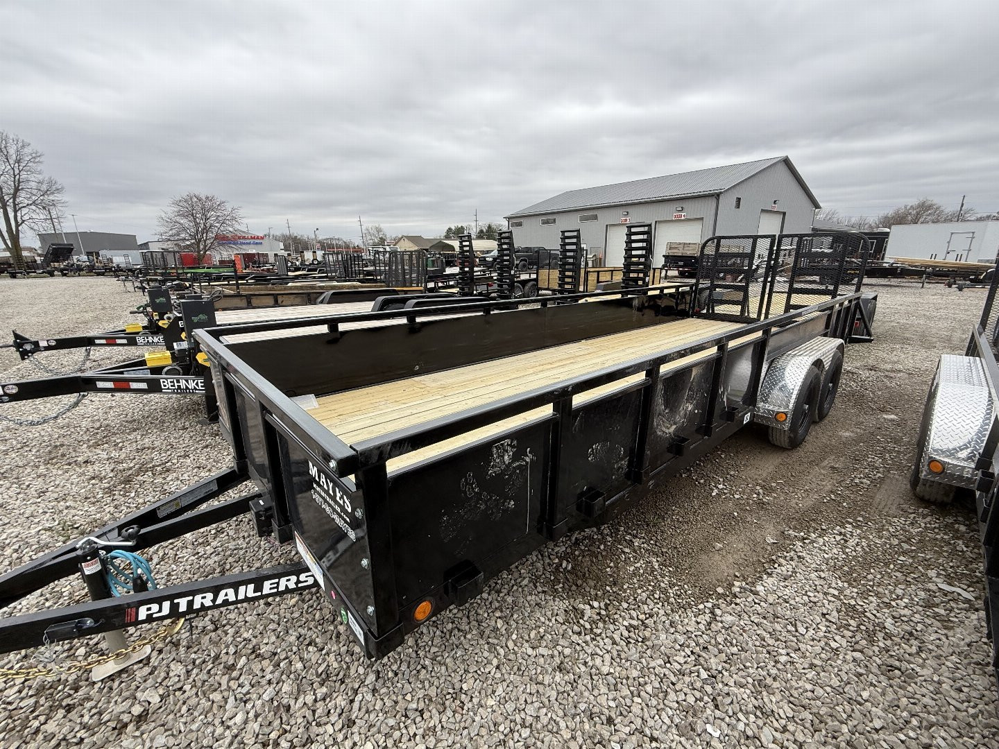 New 2025 PJ Trailers UL222 Utility Trailer 83X22 TA STRAIGHT DECK (GVW:9900) METAL SIDES
