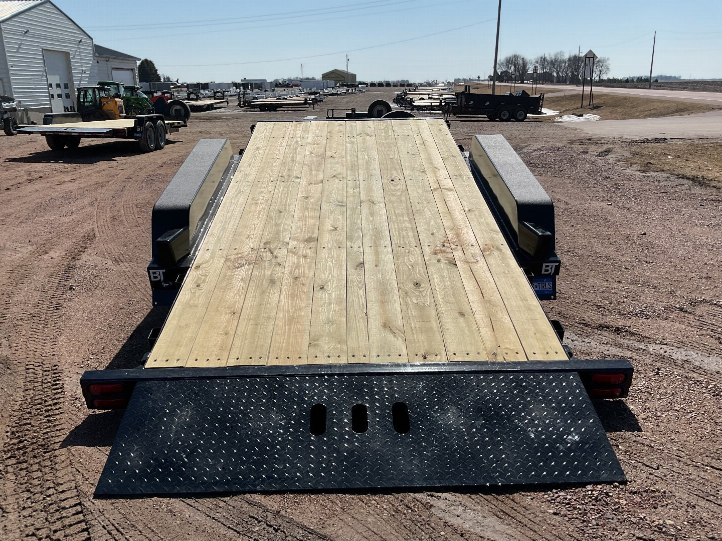 New 2025 Behnke TBCT2216ET