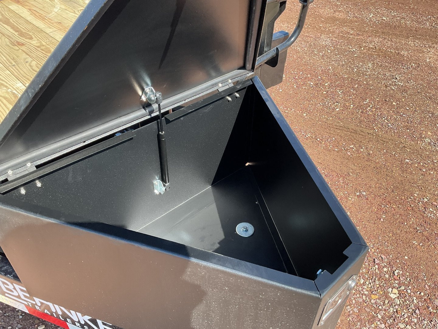 New 2025 Behnke TBCT2216ET