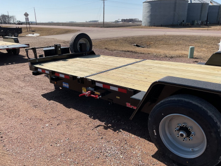 New 2025 Behnke TBCT2216ET