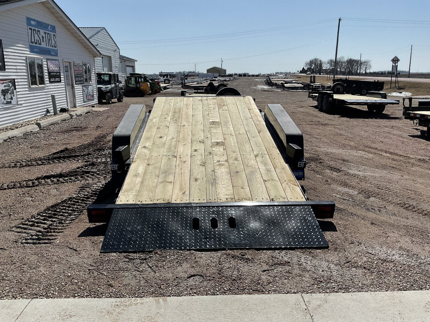 New 2025 Behnke TBCT2216ET