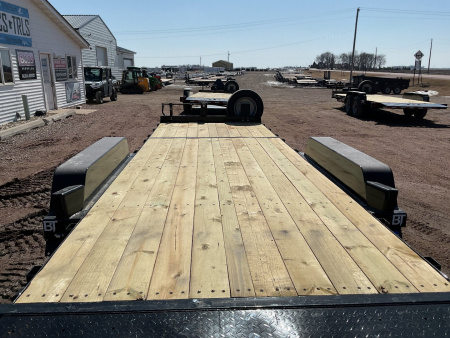 New 2025 Behnke TBCT2216ET