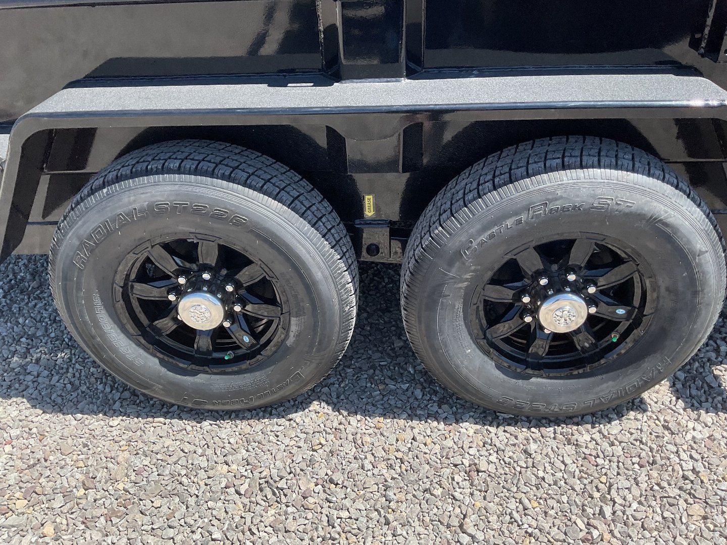 New 2025 Behnke LPD83X16E702 Dump Trailer