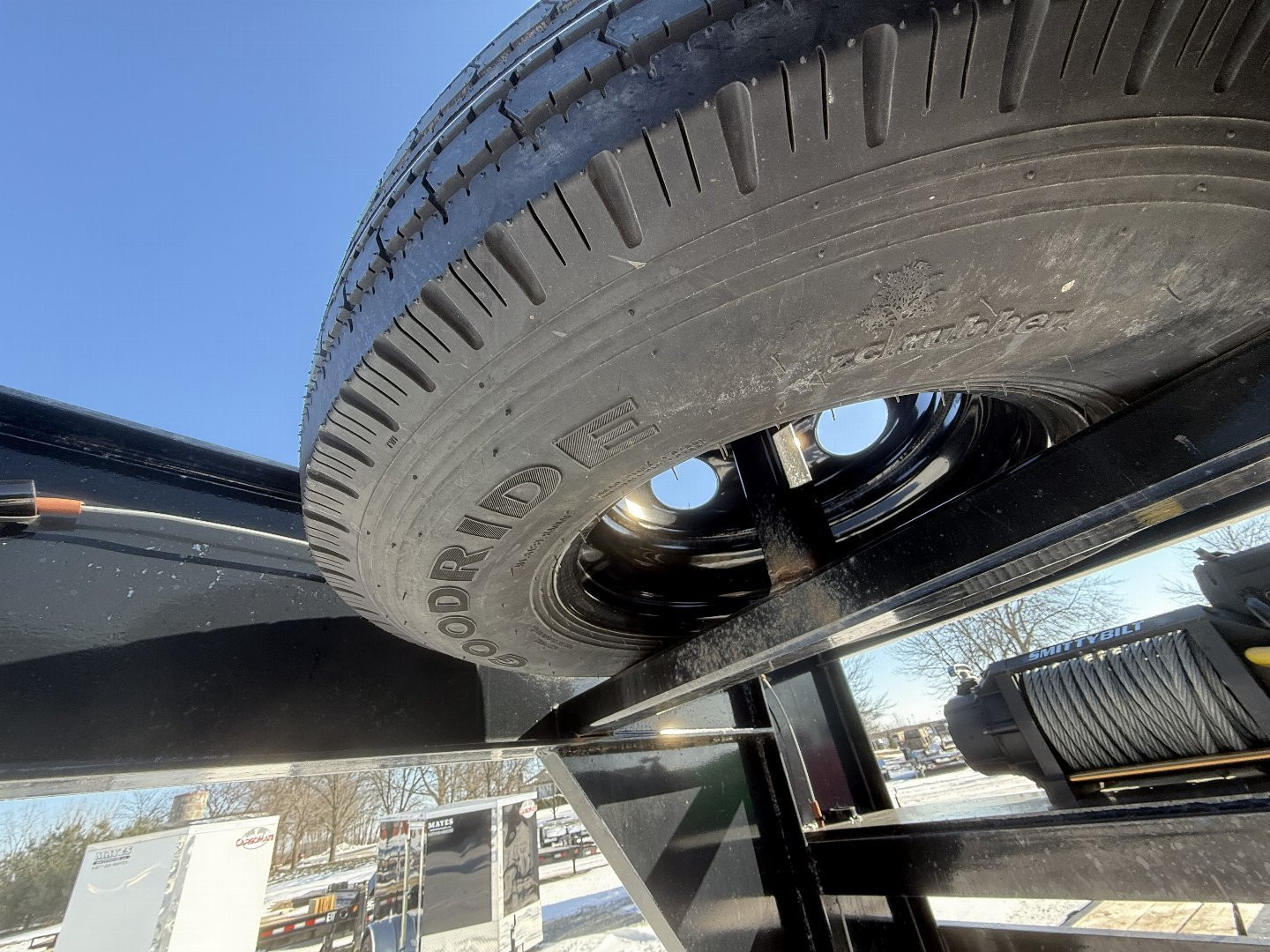 Used USED 2021 PJ Trailers LD402 Equipment Trailer 102x40 TA DUAL GOOSENECK DOVETAIL (GVW: 25000) BLACK W/ MONSTER RAMPS