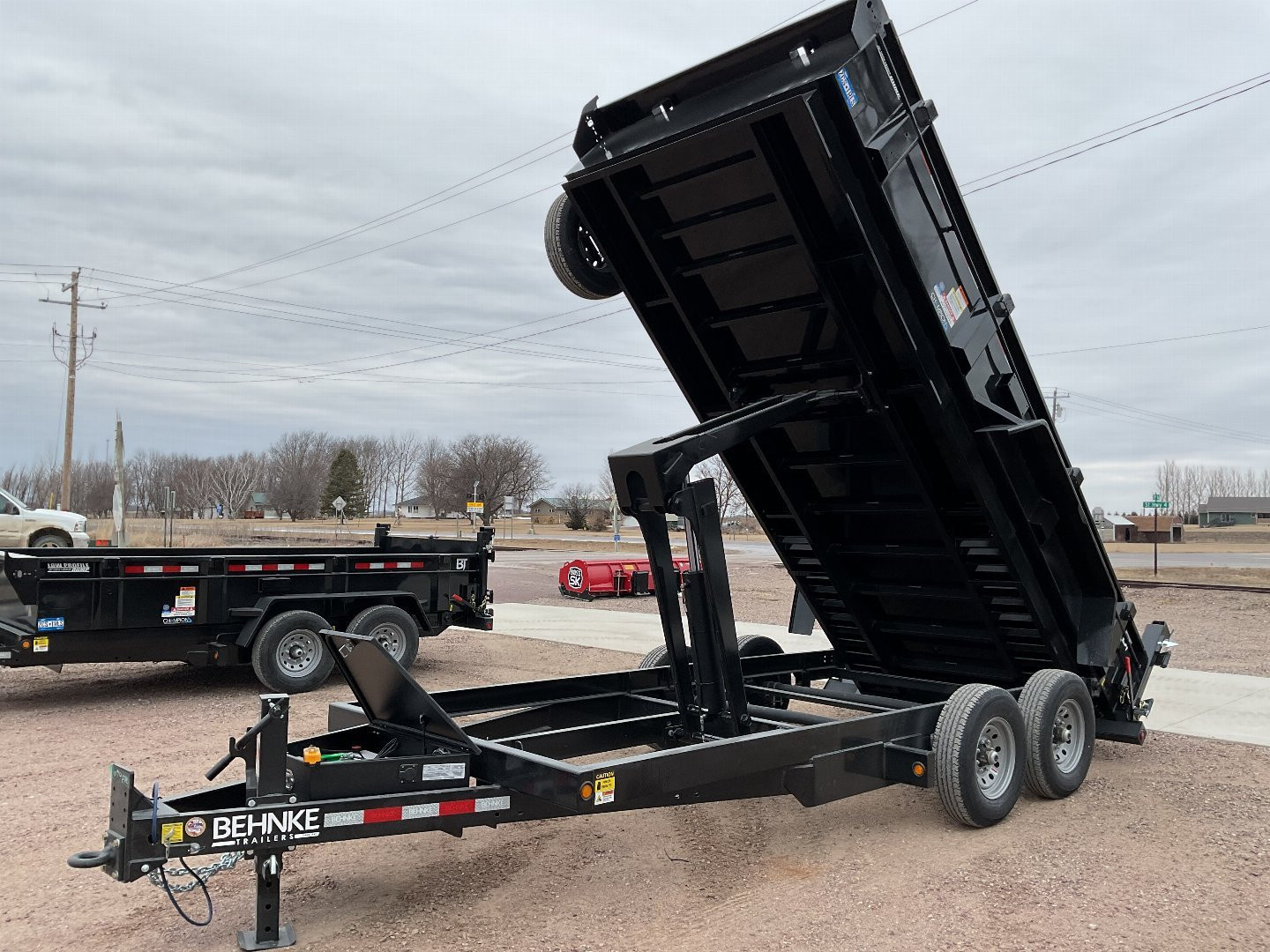 New 2025 Behnke LPD83X16E702 Dump Trailer