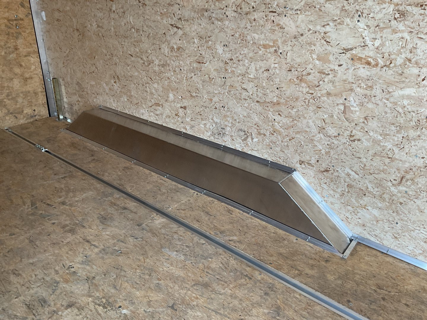 New 2025 ALCOM EZEC8.5X16UTV Cargo / Enclosed Trailer