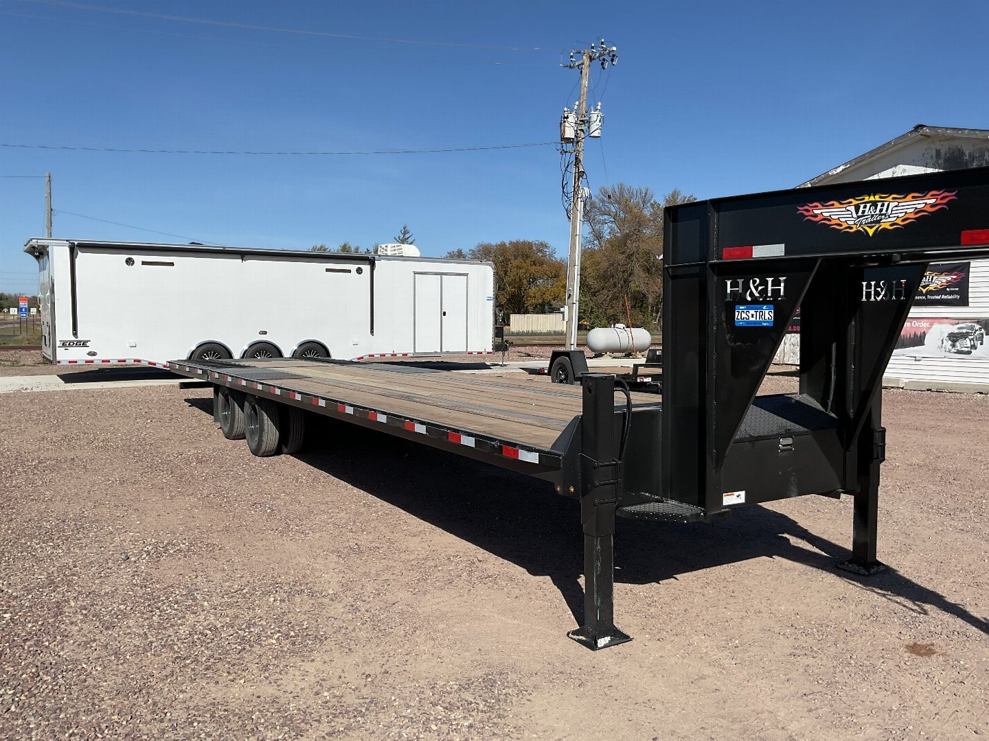 New 2025 H&H Trailers TH25+9HTHD-GN-259 Equipment Trailer