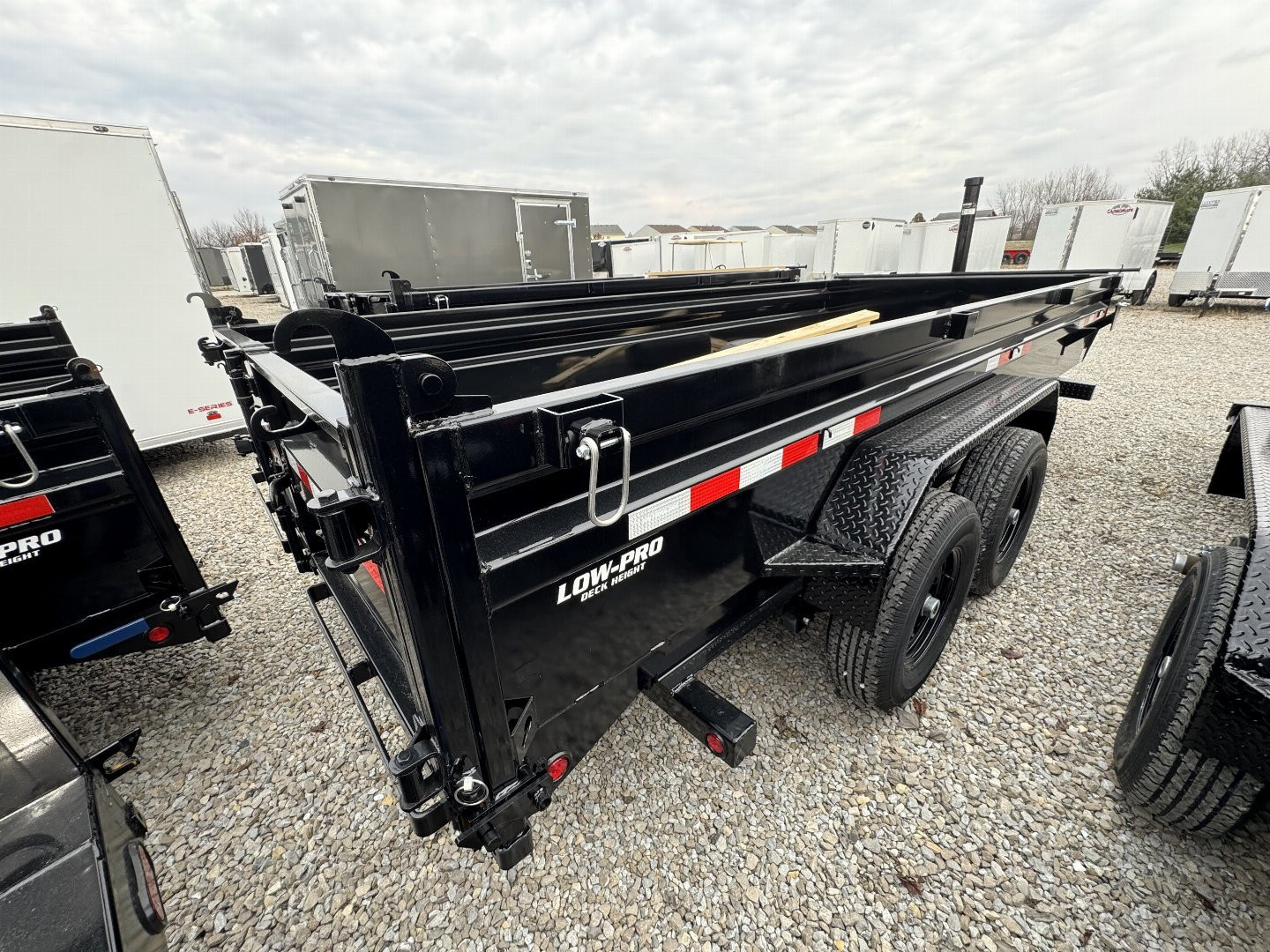 New 2025 PJ Trailers DT162 LOW PRO TELESCOPIC DUMP Trailer 83X16 TA SPLIT/SPREADER GATE (GVW:14000)BLACK