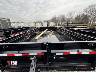 New 2025 PJ Trailers DT162 LOW PRO TELESCOPIC DUMP Trailer 83X16 TA SPLIT/SPREADER GATE (GVW:14000)BLACK