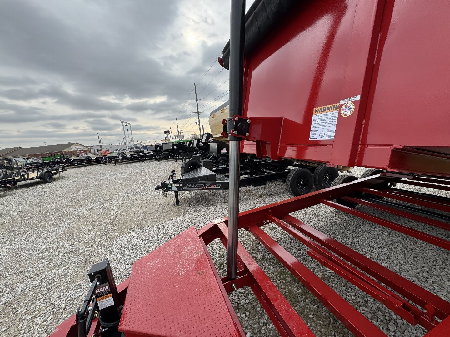 New 2025 Liberty LD14K83X16B8TSHS Dump Trailer 83X16 TA (GVW:15400) PATRIOT RED