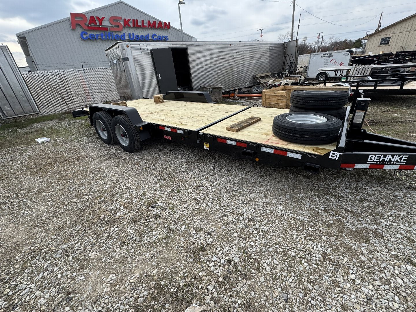 New 2025 Behnke TBCT2220ET-10K Tilt Trailer 83X22 TA PARTIAL TILT (GVW:20000) BLACK