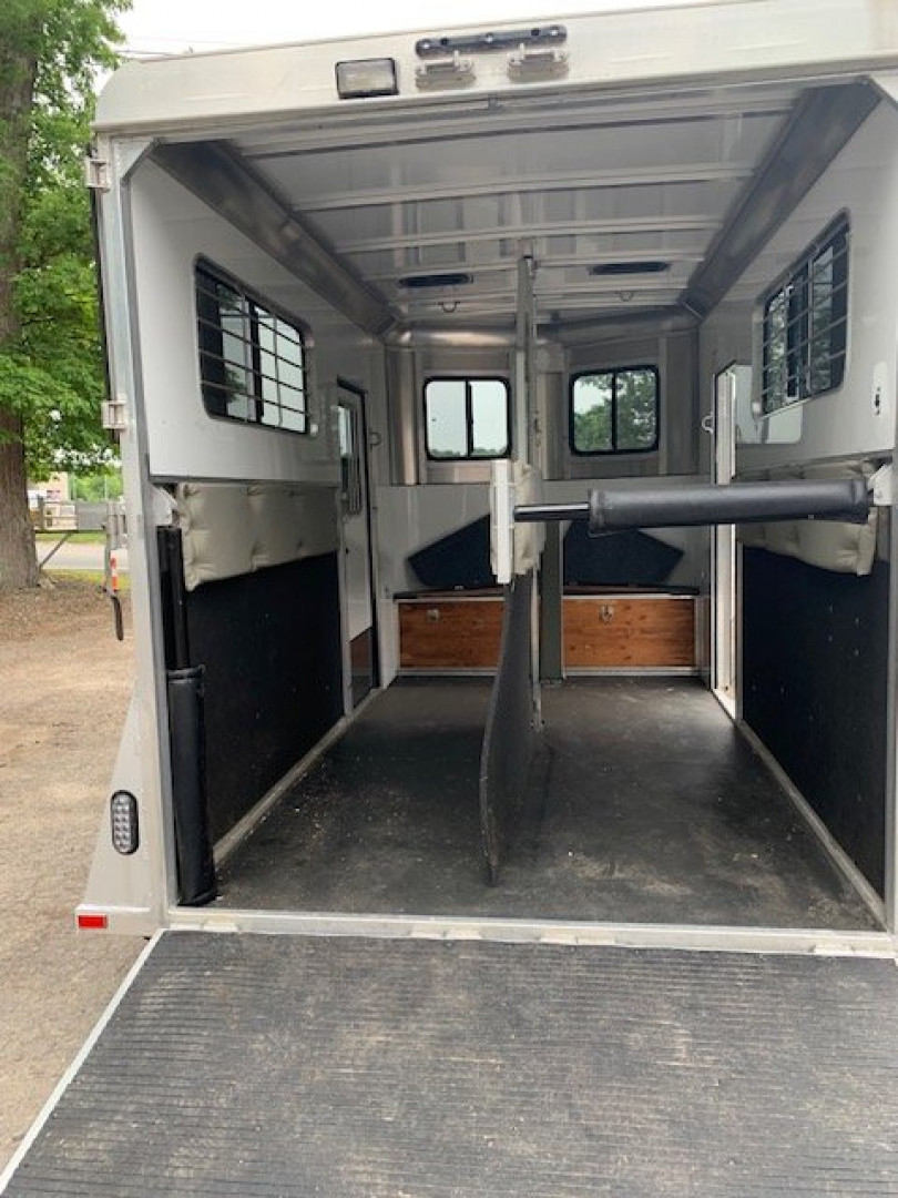 Used 2017 Kingston Trailers 2h Elite Horse Trailer