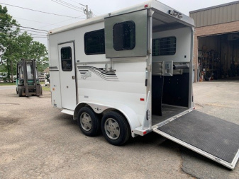 Used 2017 Kingston Trailers 2h Elite Horse Trailer