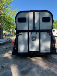 Used 2004 Trailers USA 2h D/room Horse Trailer