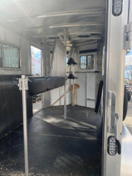 Used 2022 Sundowner Trailers 2h Elite BP Horse Trailer