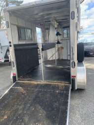 Used 2022 Sundowner Trailers 2h Elite BP Horse Trailer