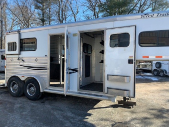 Used 2008 Cimarron Trailers 2h G/N D/Room Horse Trailer