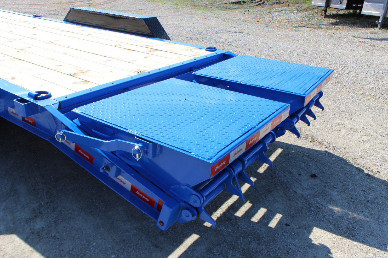 New 2025 LIBERTY LE 22' Equipment Trailer